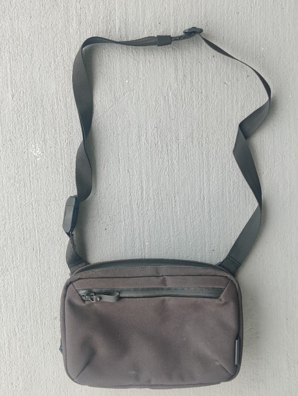ALPAKA Go Sling Mini V2 Black X-Pac Crossbody EDC Travel Tech Organizer Bag